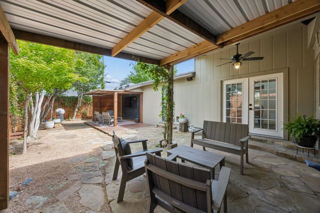 4828 Bryce Avenue, Fort Worth, TX 76107