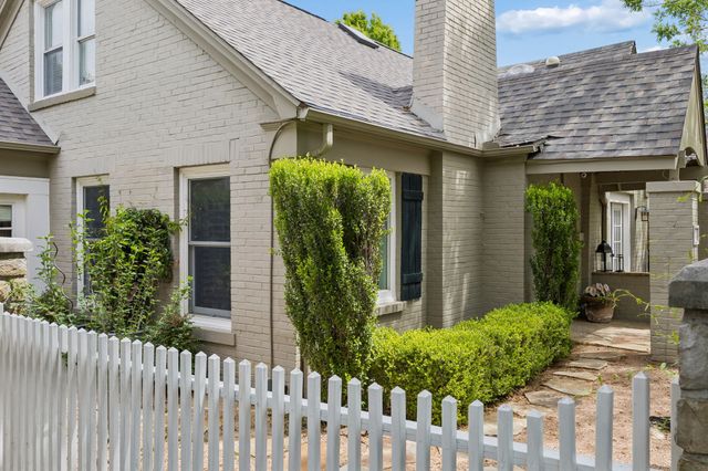 4828 Bryce Avenue, Fort Worth, TX 76107