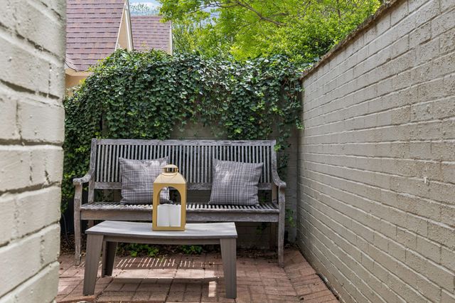 4828 Bryce Avenue, Fort Worth, TX 76107