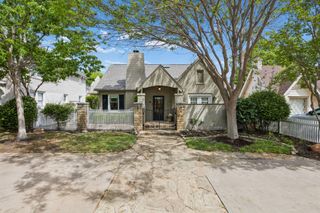 4828 Bryce Avenue, Fort Worth, TX 76107