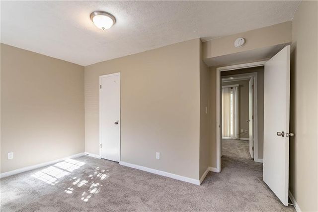 633 Larchmont NW Circle, Atlanta, GA 30318