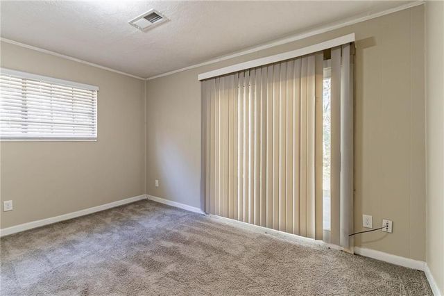 633 Larchmont NW Circle, Atlanta, GA 30318