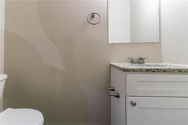 633 Larchmont NW Circle, Atlanta, GA 30318