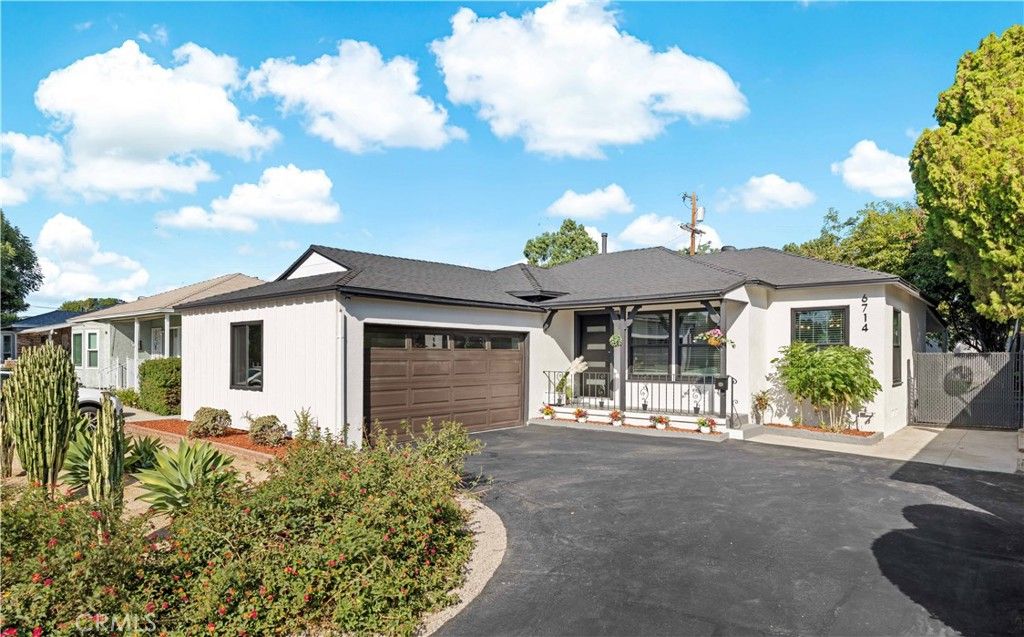 6714 Mclennan, Lake Balboa, CA 91406