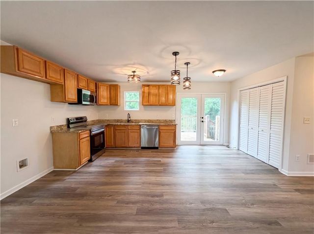 57 Landing Drive, Powder Springs, GA 30127