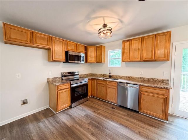 57 Landing Drive, Powder Springs, GA 30127