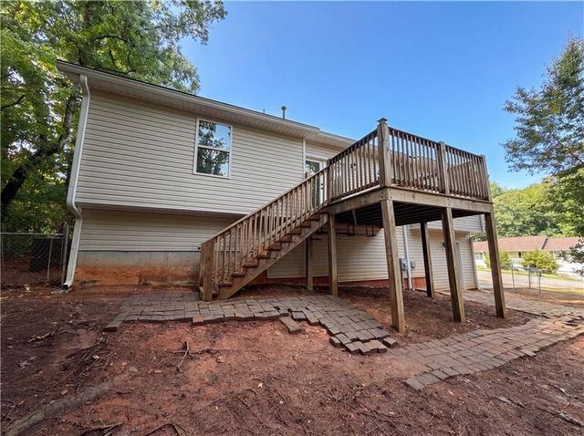 57 Landing Drive, Powder Springs, GA 30127