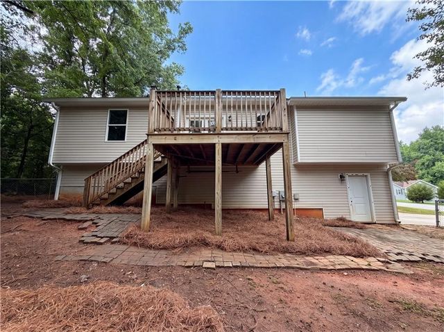 57 Landing Drive, Powder Springs, GA 30127