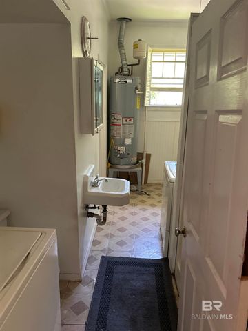 553 Magnolia Road, Mobile, AL 36606