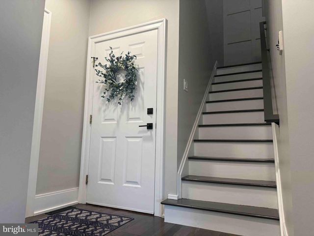 671 BENT CREEK DR, Lititz, PA 17543