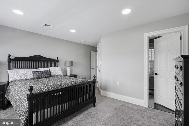 671 BENT CREEK DR, Lititz, PA 17543