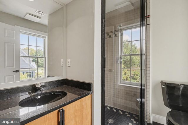 671 BENT CREEK DR, Lititz, PA 17543