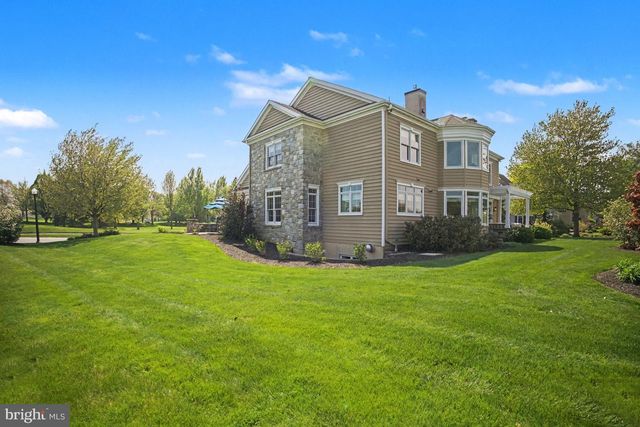 671 BENT CREEK DR, Lititz, PA 17543