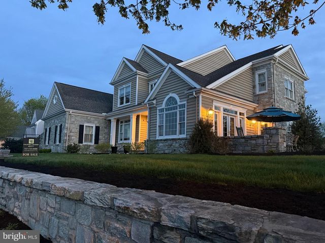 671 BENT CREEK DR, Lititz, PA 17543