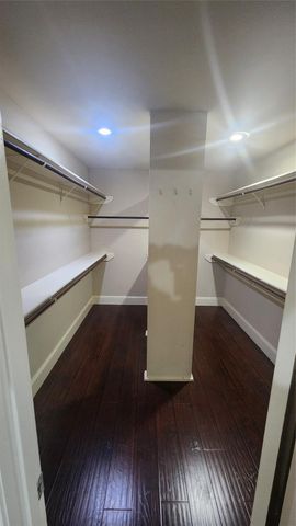 2127 Manor Green Drive, Houston, TX 77077
