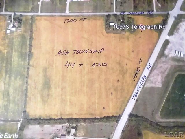 2268 E Sigler Road, Carleton, MI 48117