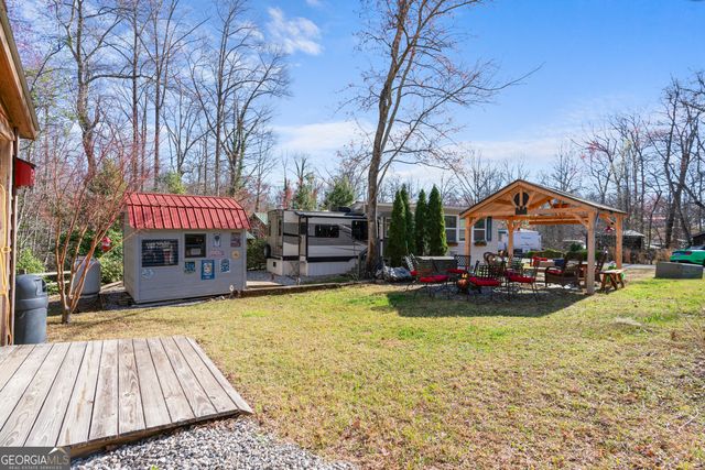 28 Bear Lovers Court, Cleveland, GA 30528