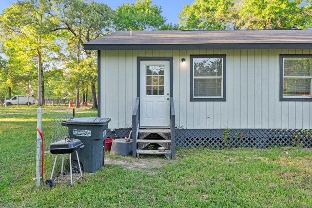 461 Trails End Drive, Cleveland, TX 77328