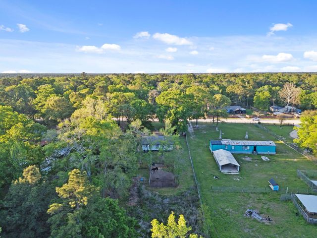 461 Trails End Drive, Cleveland, TX 77328