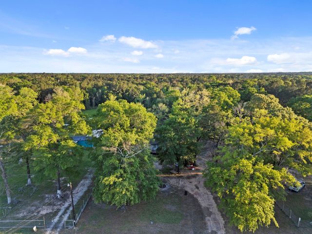 461 Trails End Drive, Cleveland, TX 77328