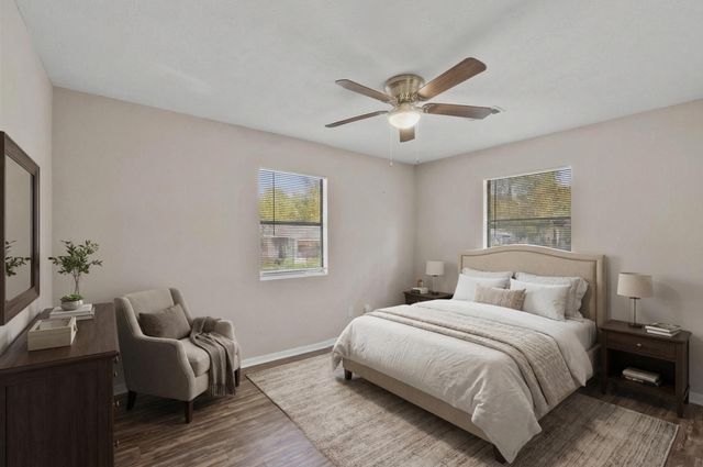 461 Trails End Drive, Cleveland, TX 77328