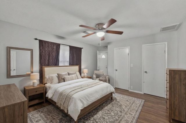 461 Trails End Drive, Cleveland, TX 77328