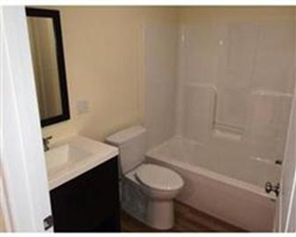 225 West Squantum 204, Quincy, MA 02169