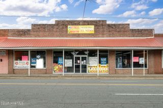 122 W College Street, Warsaw, NC 28398