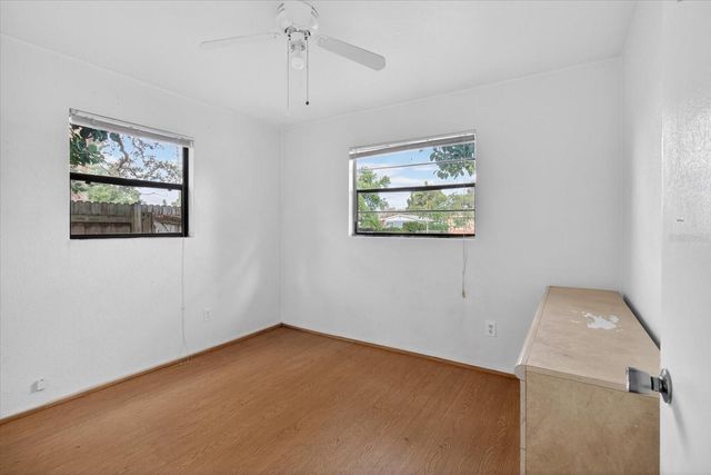 2480 18TH AVENUE N, St Petersburg, FL 33713