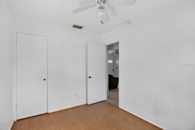 2480 18TH AVENUE N, St Petersburg, FL 33713