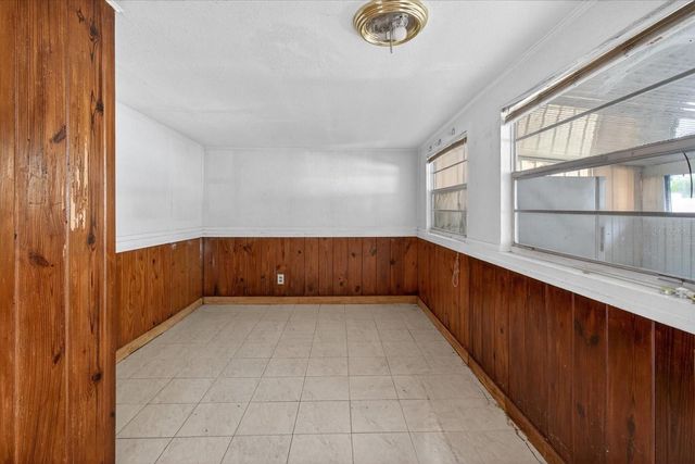 2480 18TH AVENUE N, St Petersburg, FL 33713