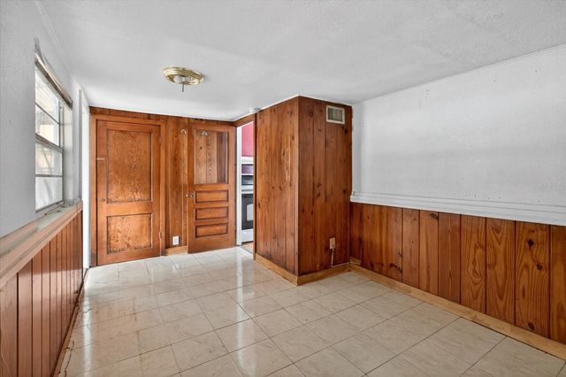 2480 18TH AVENUE N, St Petersburg, FL 33713