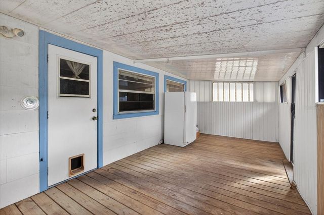 2480 18TH AVENUE N, St Petersburg, FL 33713