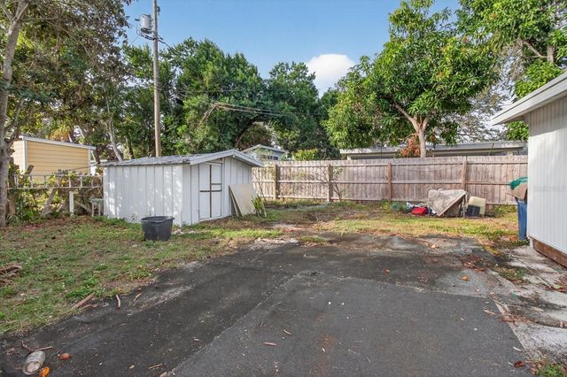 2480 18TH AVENUE N, St Petersburg, FL 33713