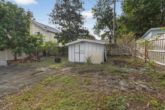 2480 18TH AVENUE N, St Petersburg, FL 33713