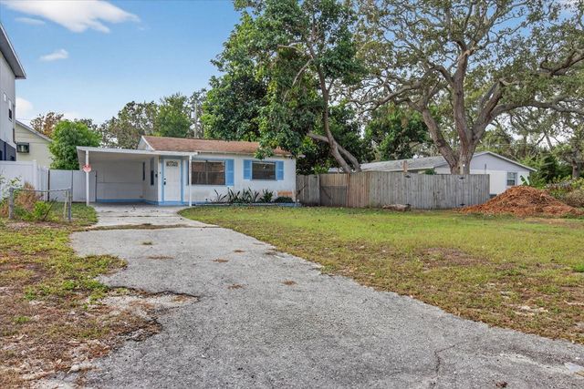 2480 18TH AVENUE N, St Petersburg, FL 33713