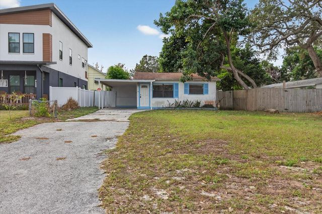 2480 18TH AVENUE N, St Petersburg, FL 33713