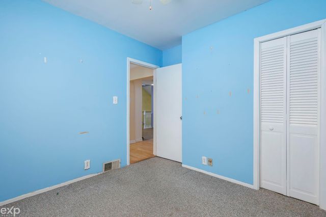 635 E Tennyson Avenue, Pontiac, MI 48340