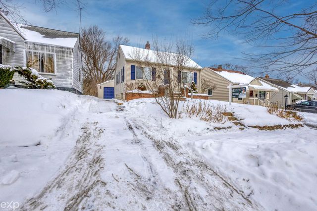 635 E Tennyson Avenue, Pontiac, MI 48340