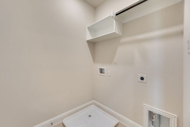 1826 Waterwalk Drive, Rowlett, TX 75088