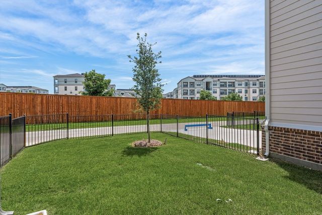 1826 Waterwalk Drive, Rowlett, TX 75088