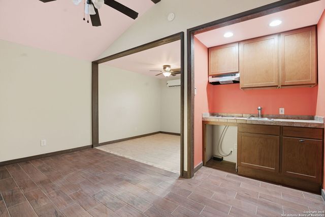 30150 Roadrunner, Bulverde, TX 78163