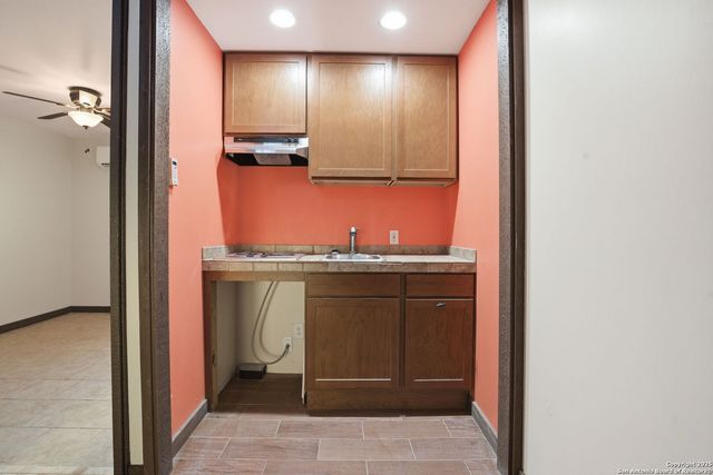 30150 Roadrunner, Bulverde, TX 78163