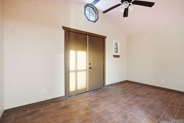 30150 Roadrunner, Bulverde, TX 78163