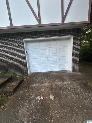 4220 FIELDSTONE DRIVE, Birmingham, AL 35215