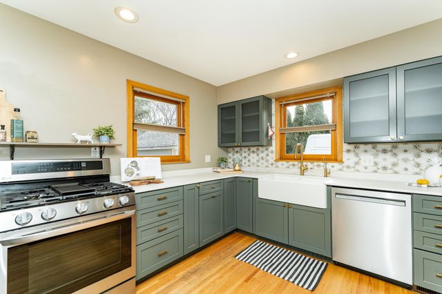 1630 3rd Avenue NE, Rochester, MN 55906