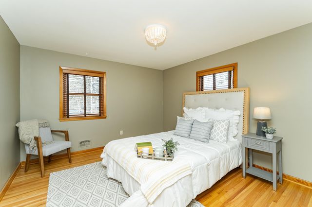 1630 3rd Avenue NE, Rochester, MN 55906