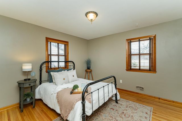 1630 3rd Avenue NE, Rochester, MN 55906