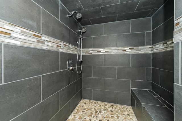 1630 3rd Avenue NE, Rochester, MN 55906