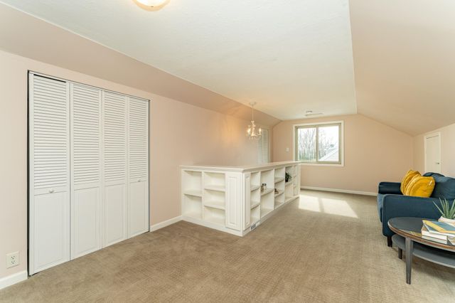 1630 3rd Avenue NE, Rochester, MN 55906